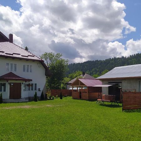 Casa Monastero di Moldovița Esterno foto