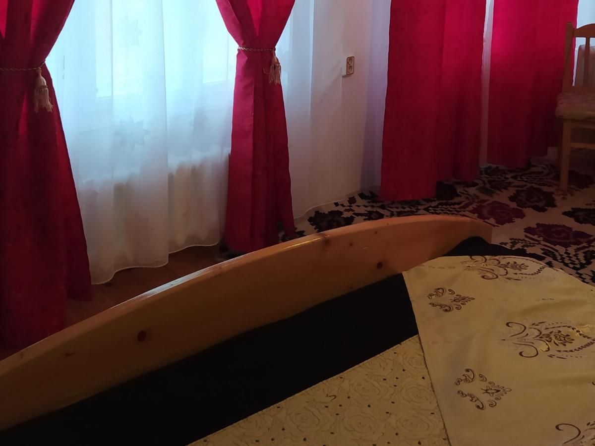 Casa Monastero di Moldovița Esterno foto