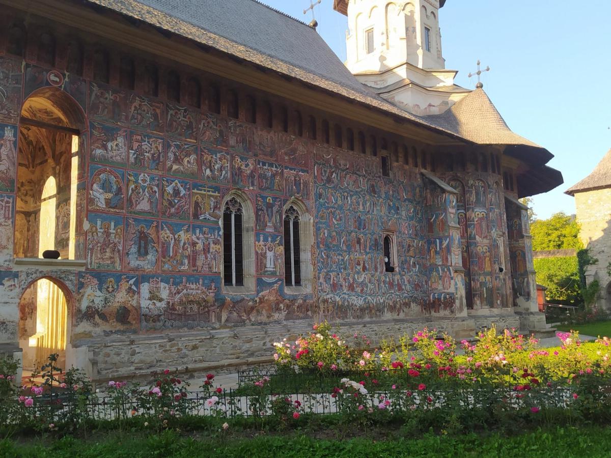 Casa Monastero di Moldovița Esterno foto